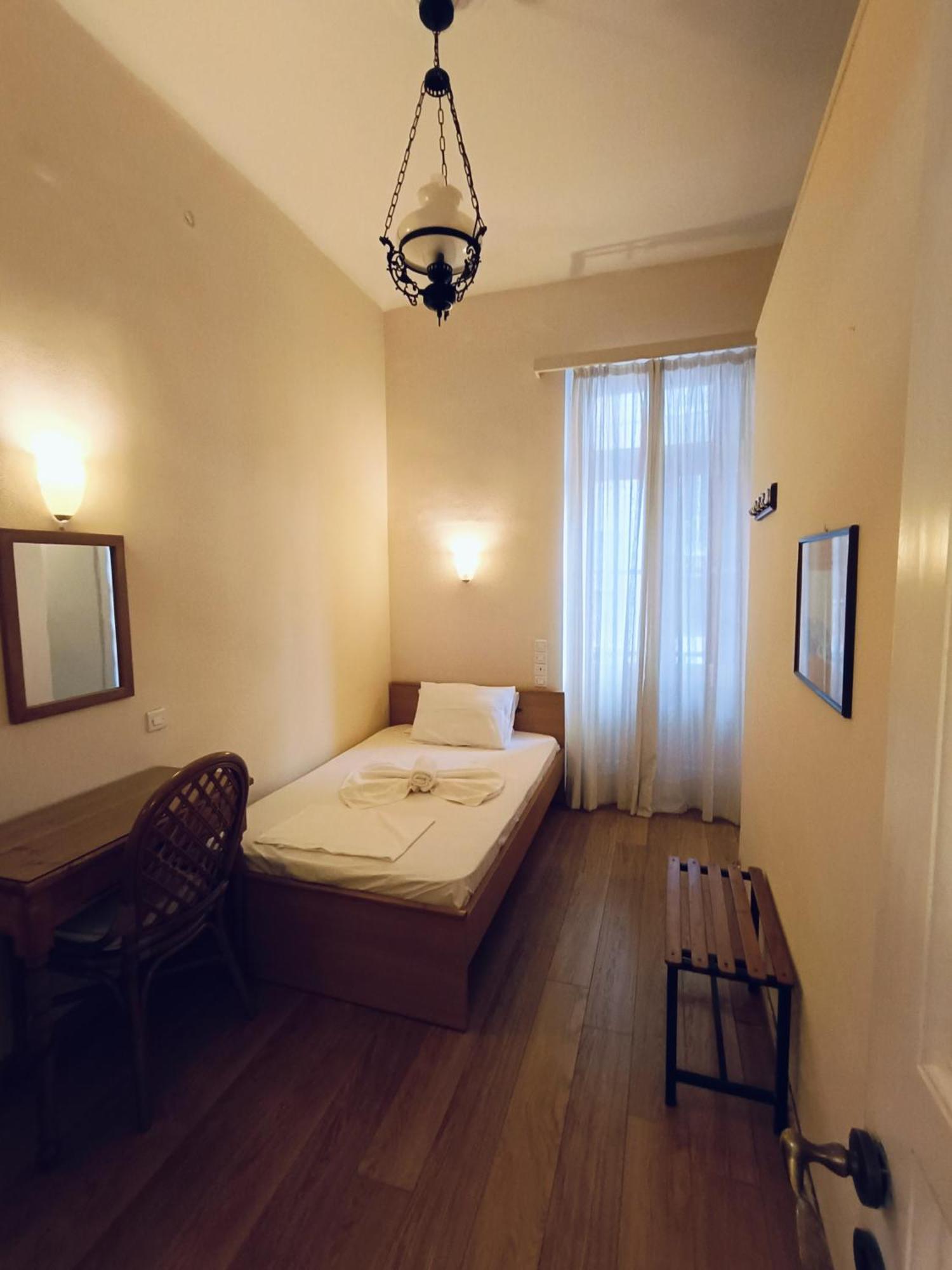 Anesis Hotel Loutra Edipsou  Exterior photo