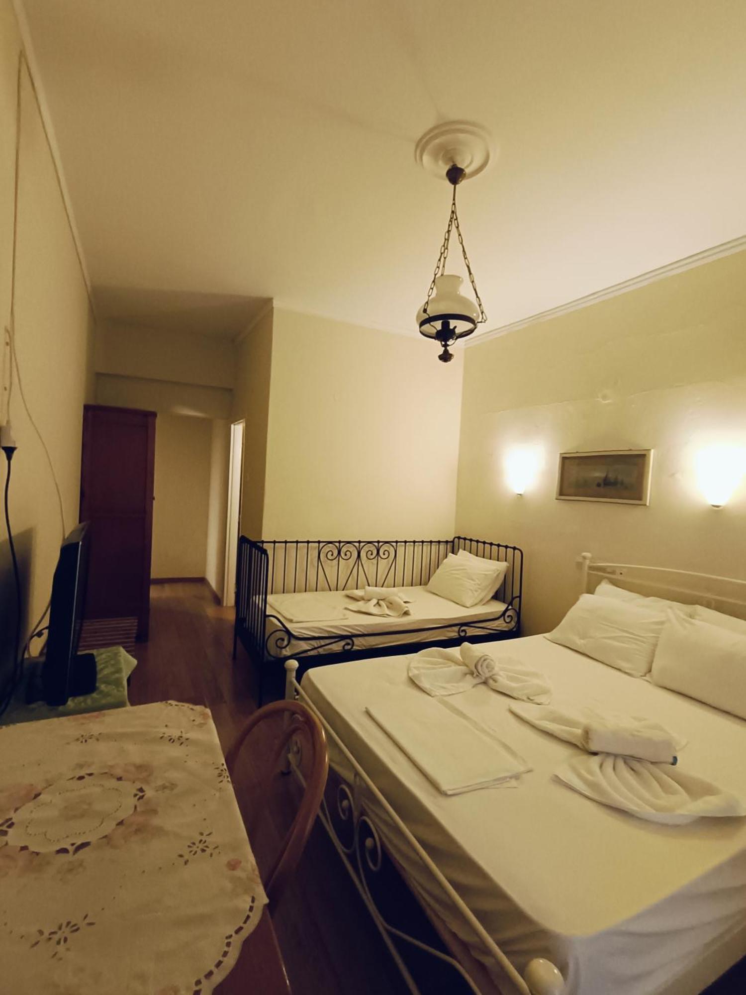 Anesis Hotel Loutra Edipsou  Exterior photo