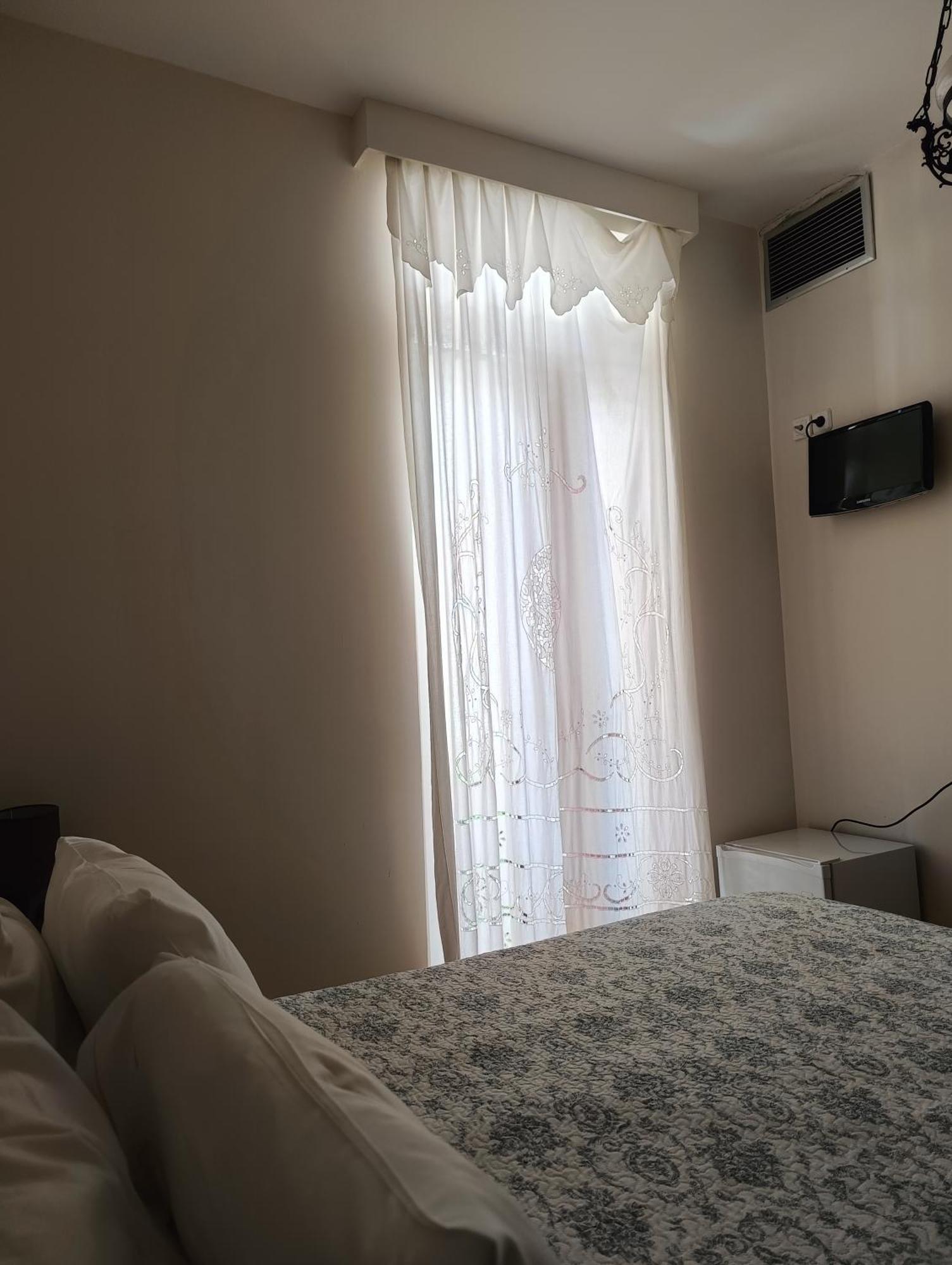 Anesis Hotel Loutra Edipsou  Exterior photo