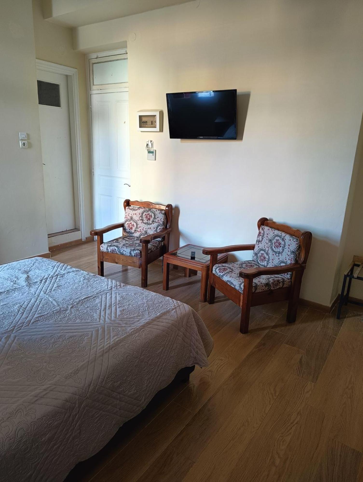 Anesis Hotel Loutra Edipsou  Exterior photo